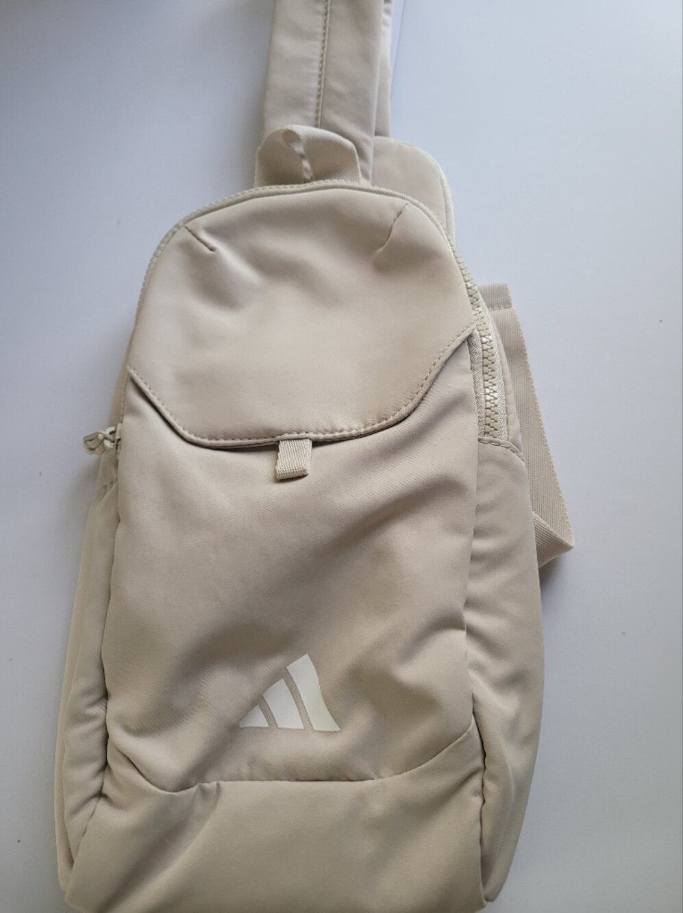 Esse Tial 3 Beige Sling Backpack Bag - Picture 2 of 16